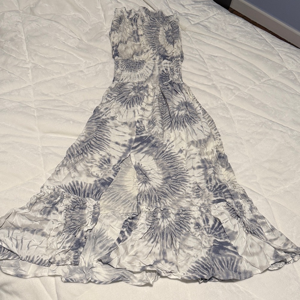 NWT Strapless Tie-Dye Maxi Dress